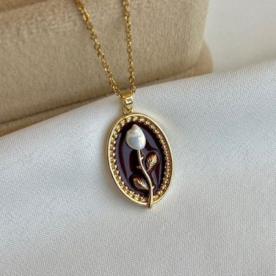 گردنبند میناکاری زرشکی رز