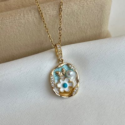 گردنبند میناکاری کرم گل دار