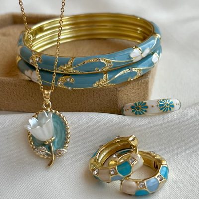 ست میناکاری ابی سفید
