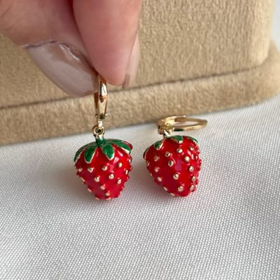 گوشواره میناکاری توت فرنگی
