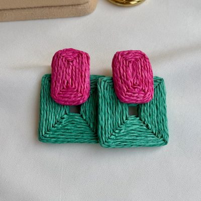 گوشواره کنفی مربع سبز سرخابی تیارا