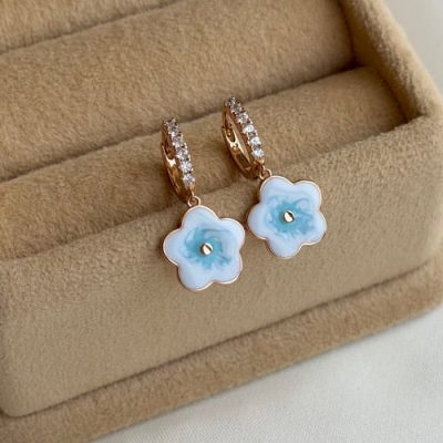 گوشواره آویز گل ابی