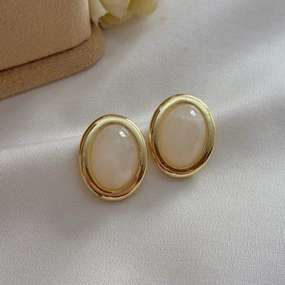 گوشواره بیضی صدفی
