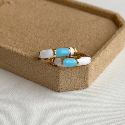 گوشواره مربع ابی سفید