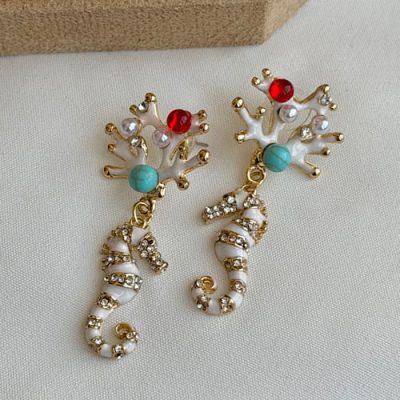 گوشواره اسب دریایی سفید