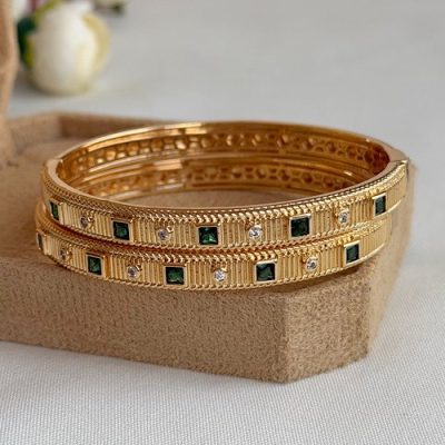 دستبند نگین سبز بولاچی