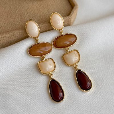 گوشواره آویز کرم قهوه ای لندی